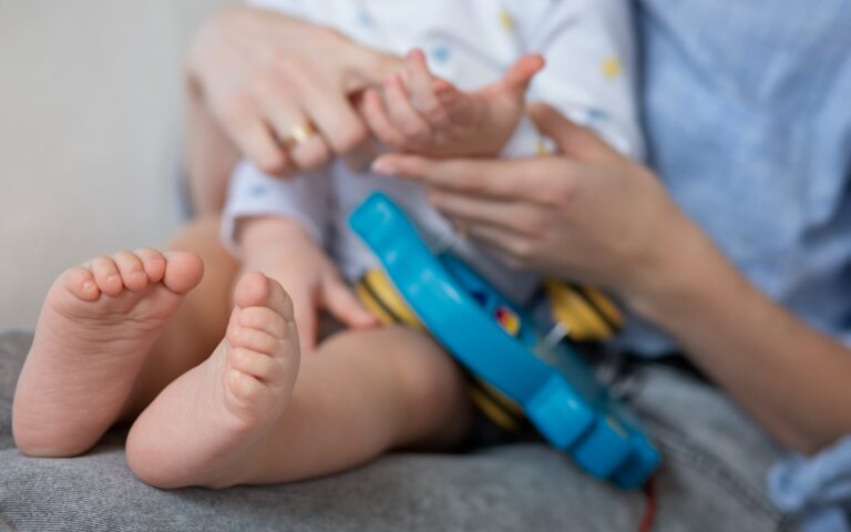 Ponseti Yöntemi ile Çarpık Ayak Tedavisi